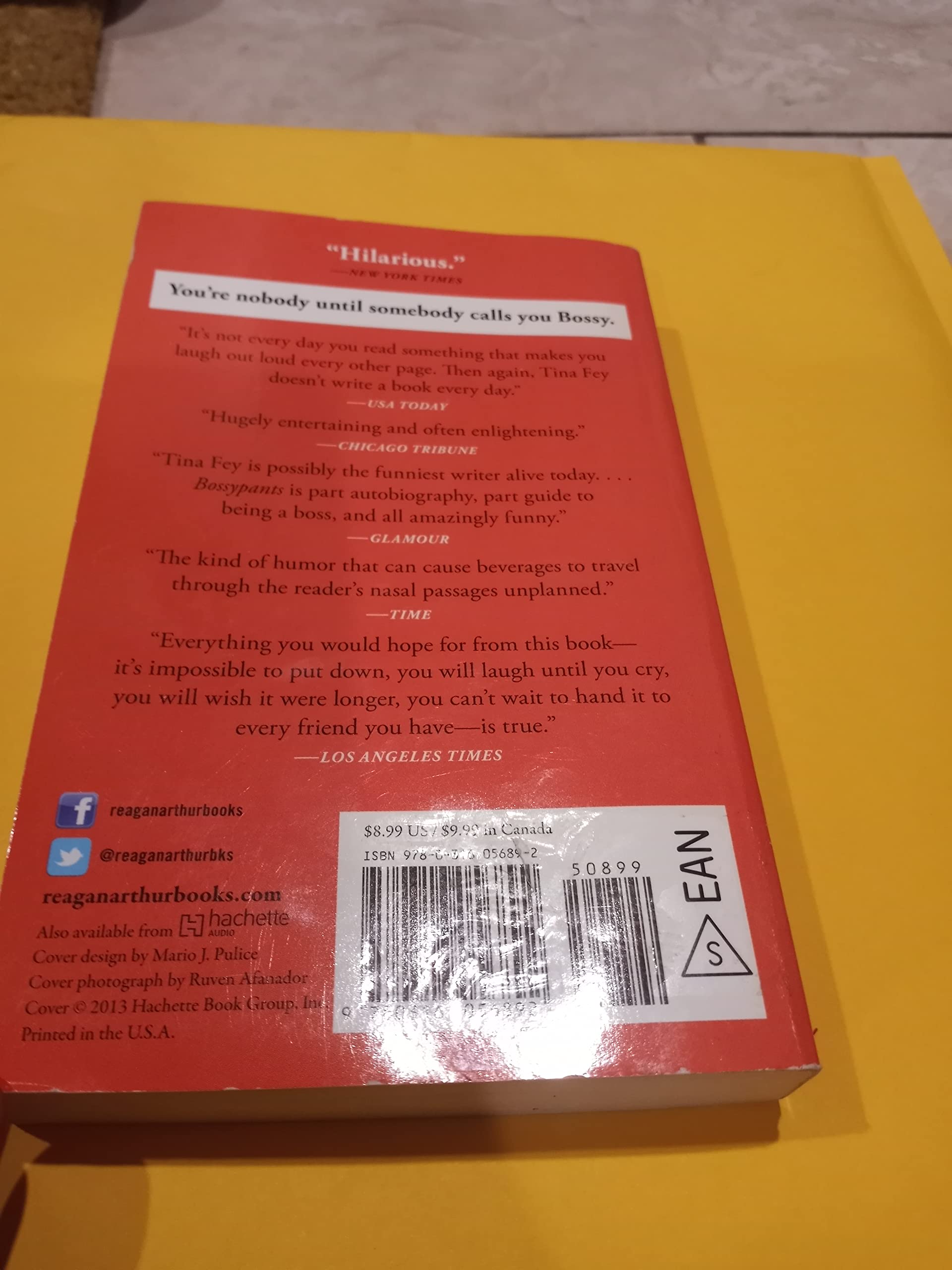 Bossypants Reprint edition by Fey, Tina (2013) Mass Market Paperback