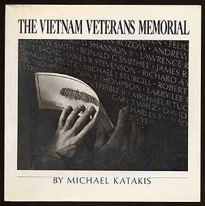 The Vietnam Veterans Memorial (Paperback)