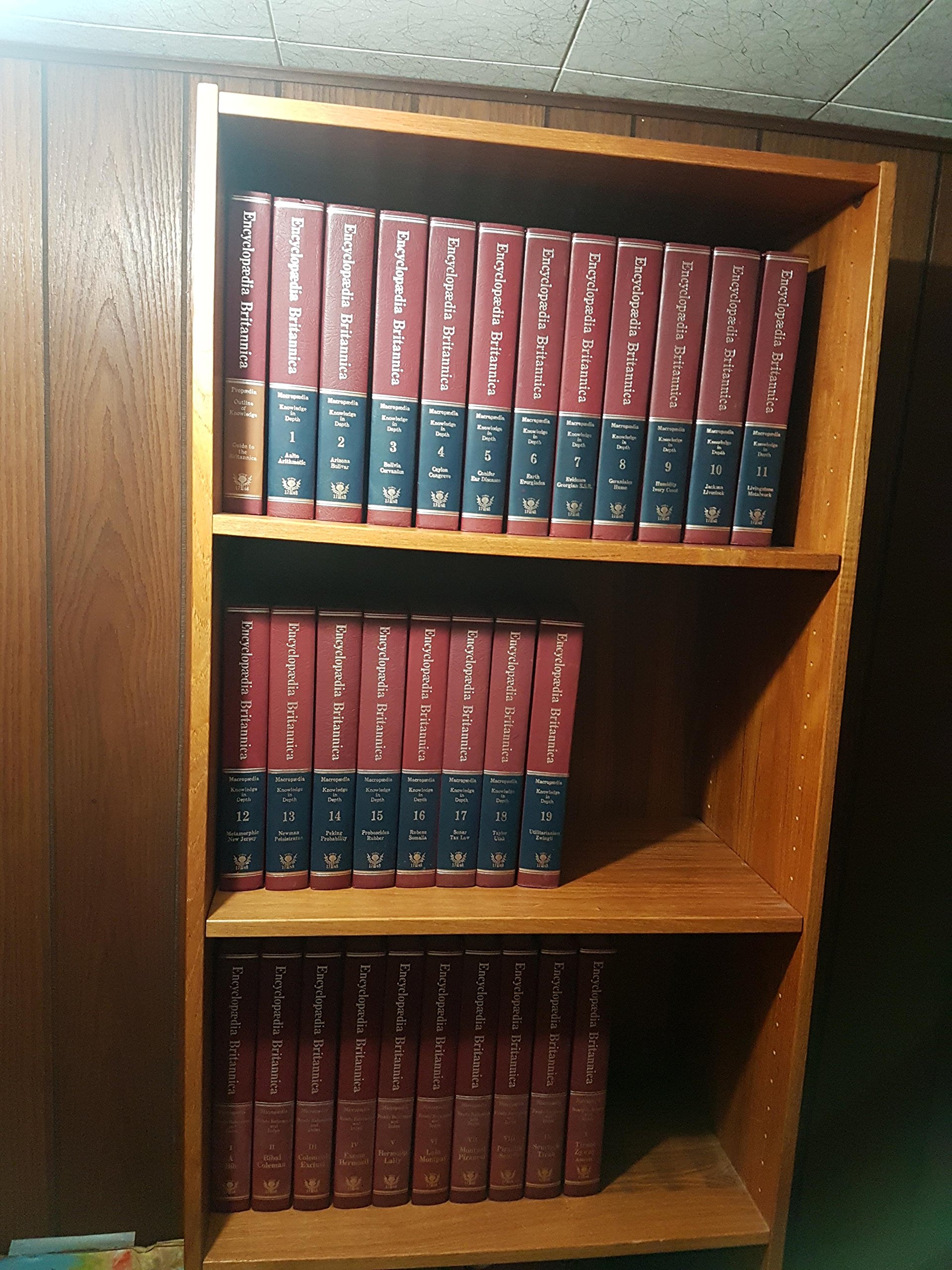 The New Encyclopedia Britannica Macropedia - 1981 - ISBN 085229378X (The New Encyclopedia Britannica in 30 volumes)