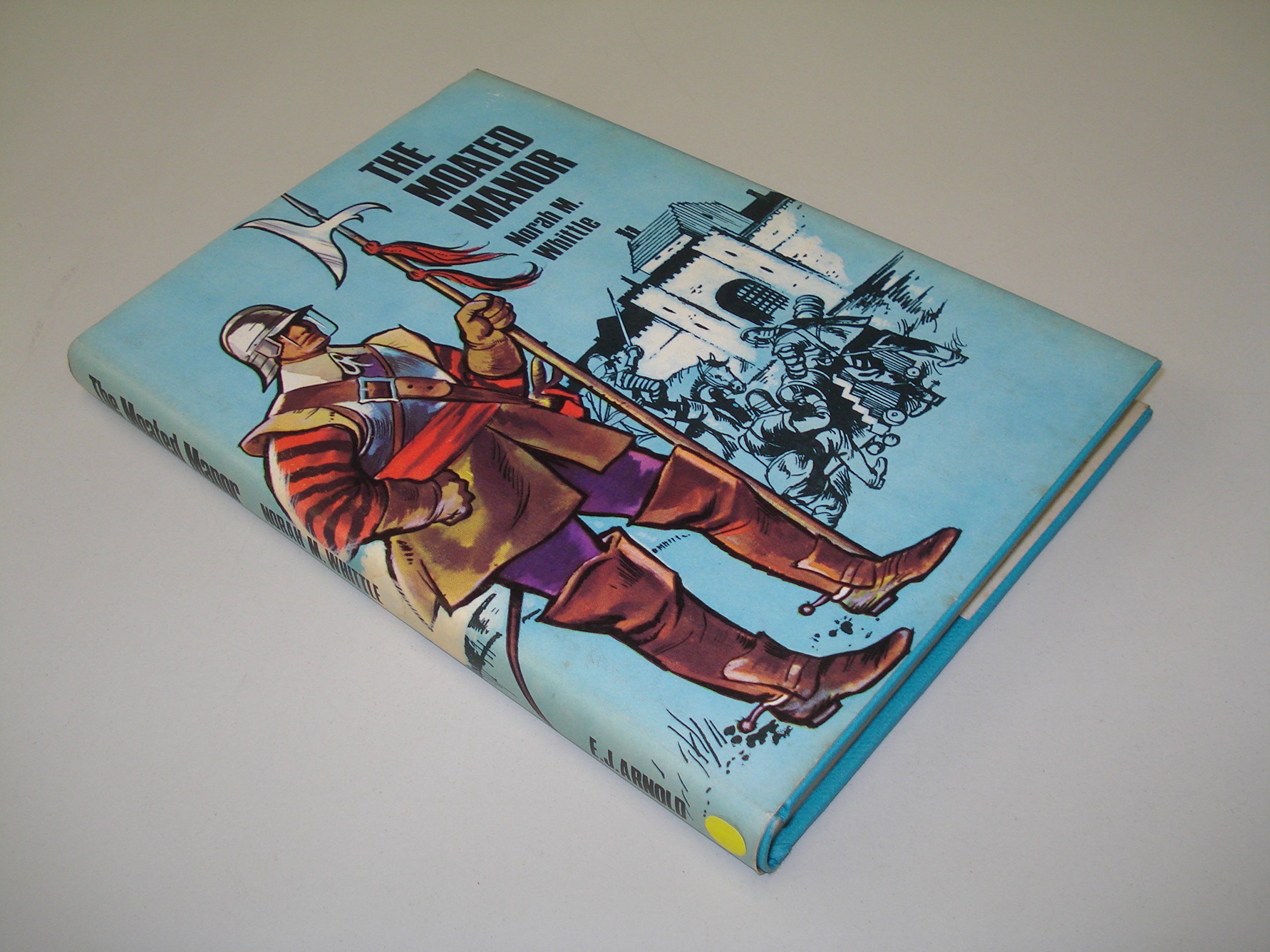 The moated manor (Hardcover)