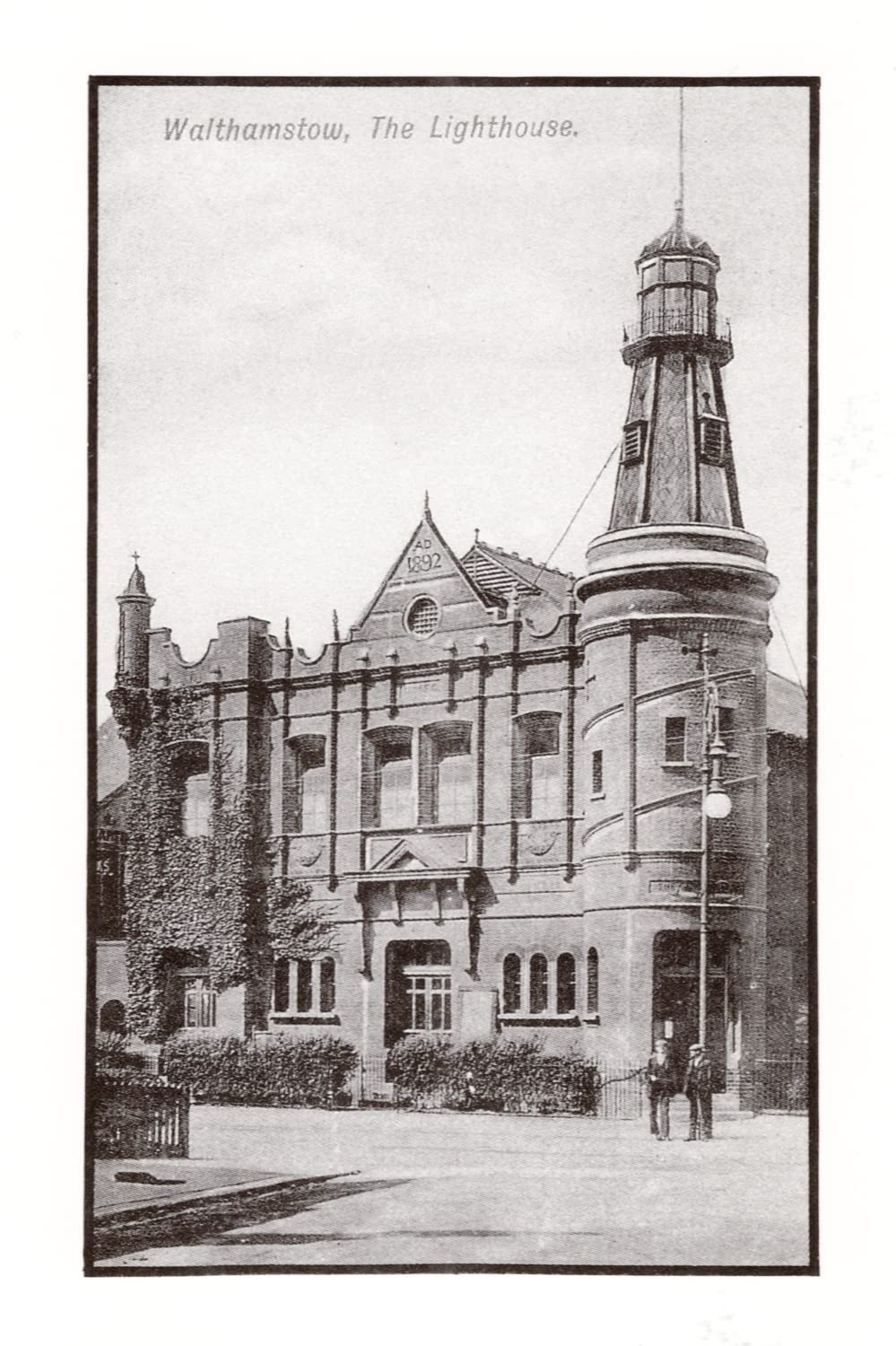 East of London Old and New: Pictures, 1890-1989 v. 3 (Paperback)