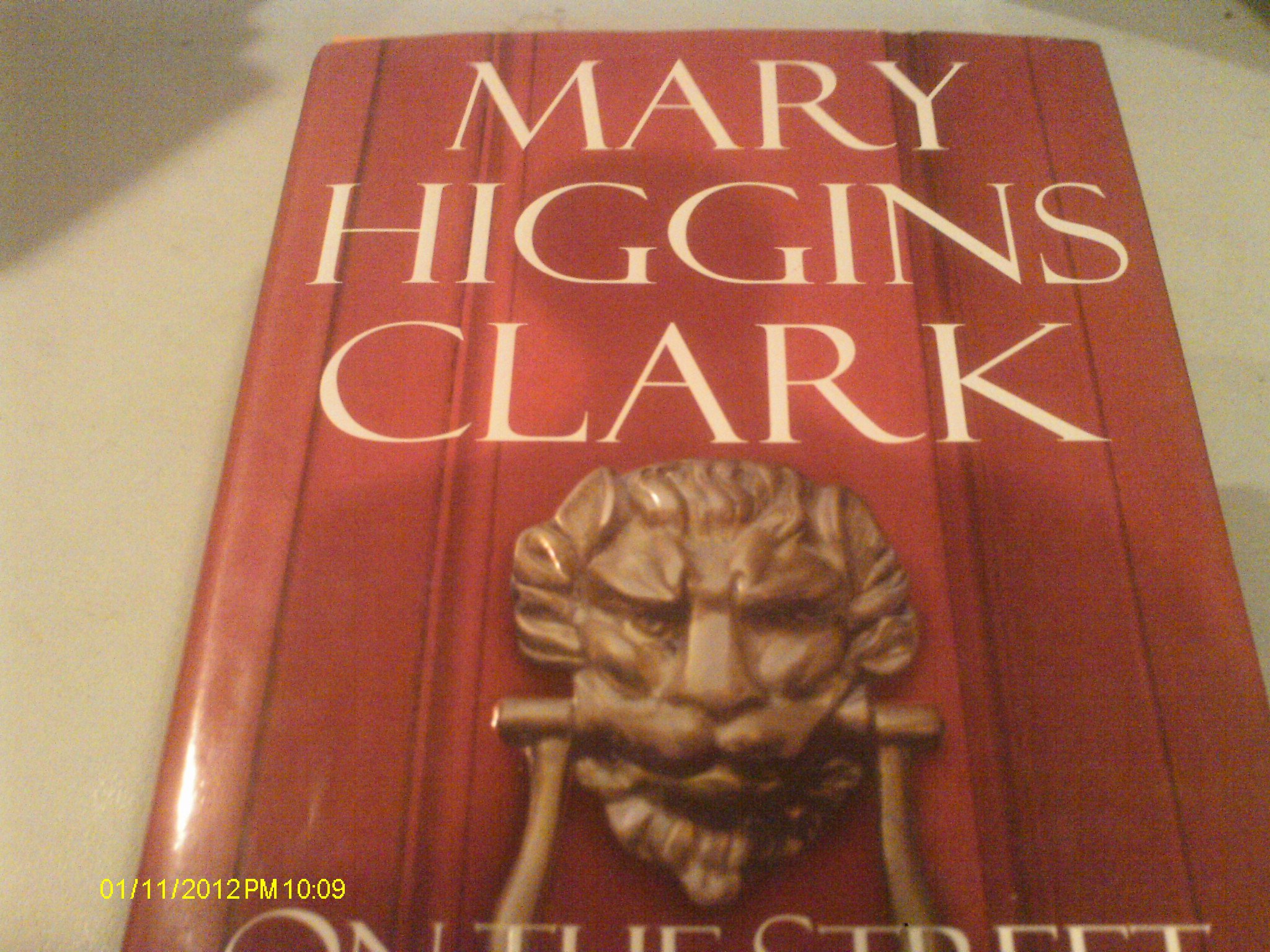 On The Street Where You Live - Mary Higgins Clark - Book Club Edition 2001