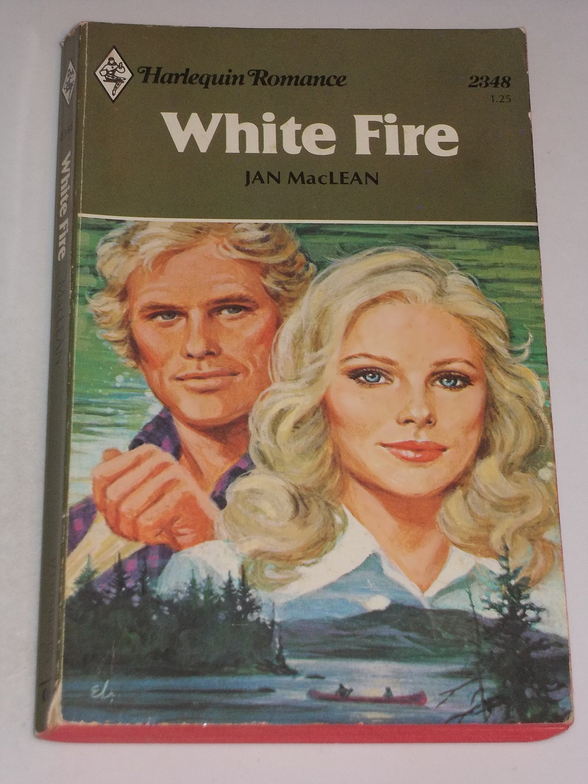 White Fire (Mass Market Paperback)