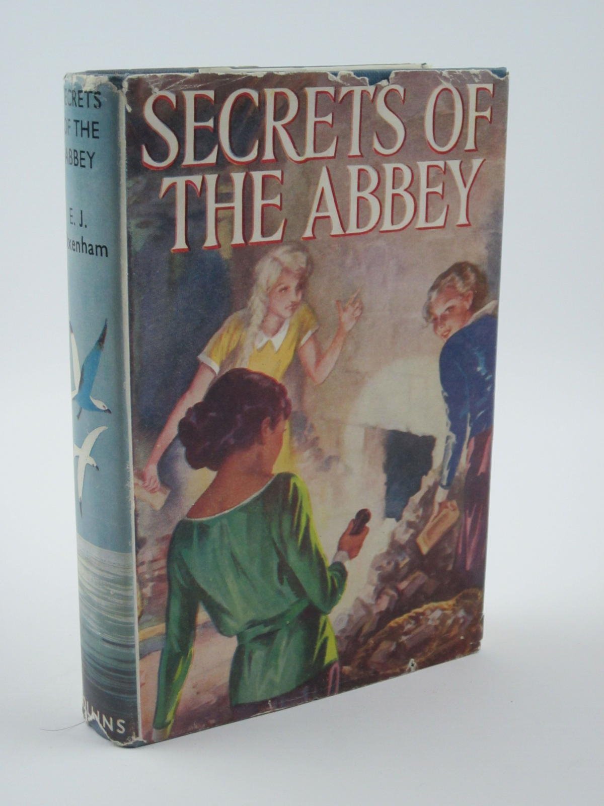 Secrets of the Abbey (Hardcover)