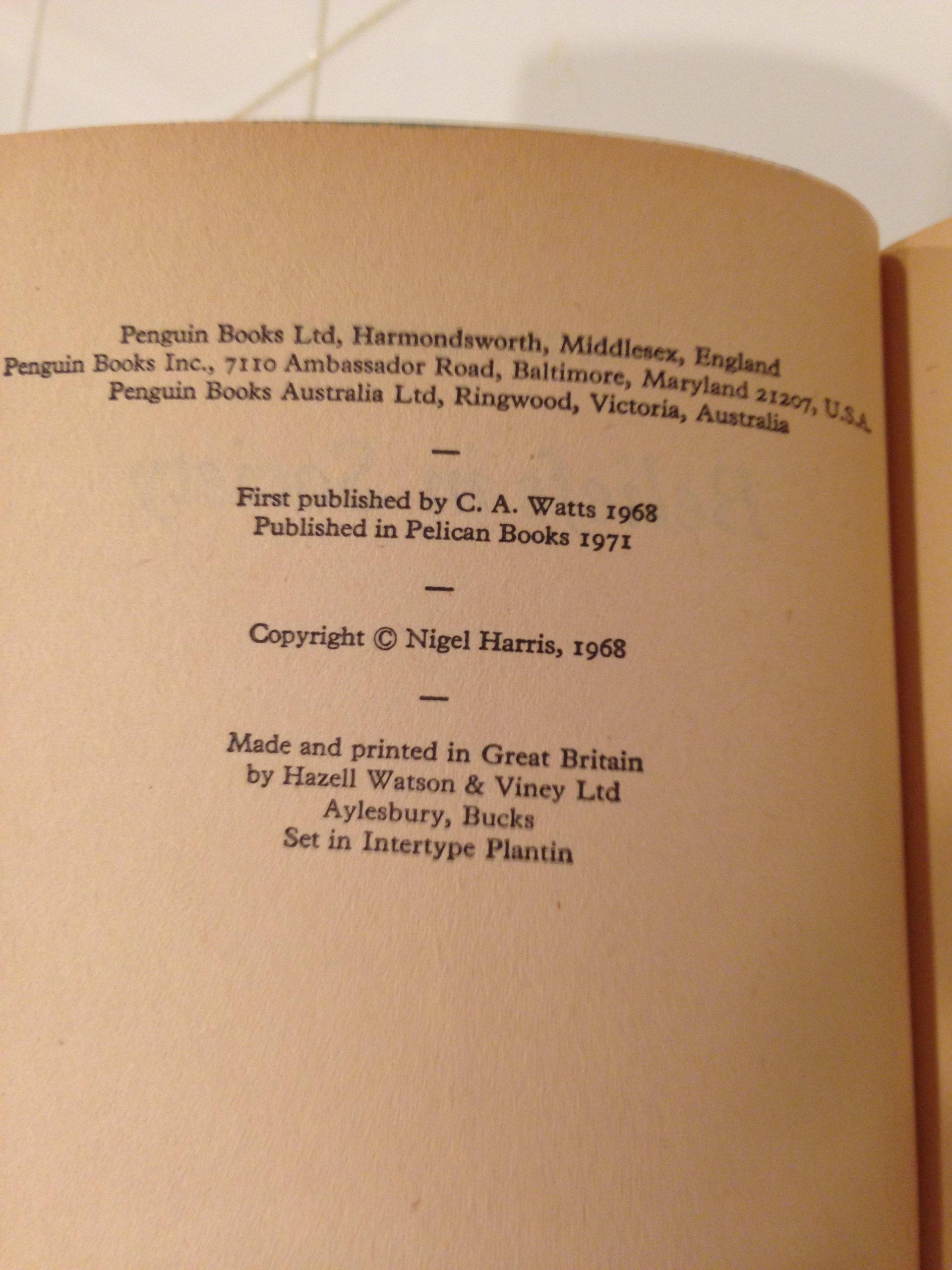 Beliefs in society (Pelican books, 41282)