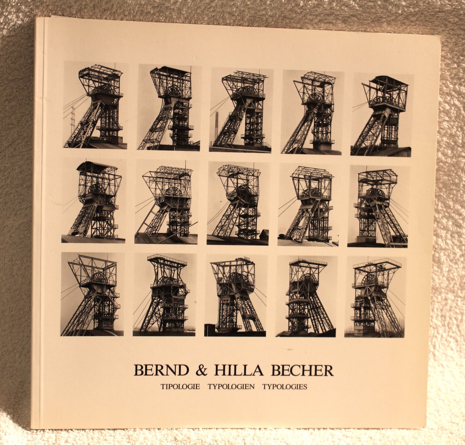 Bernd & Hilla Becher : Tipologie, Typologien, Typologies (Paperback)