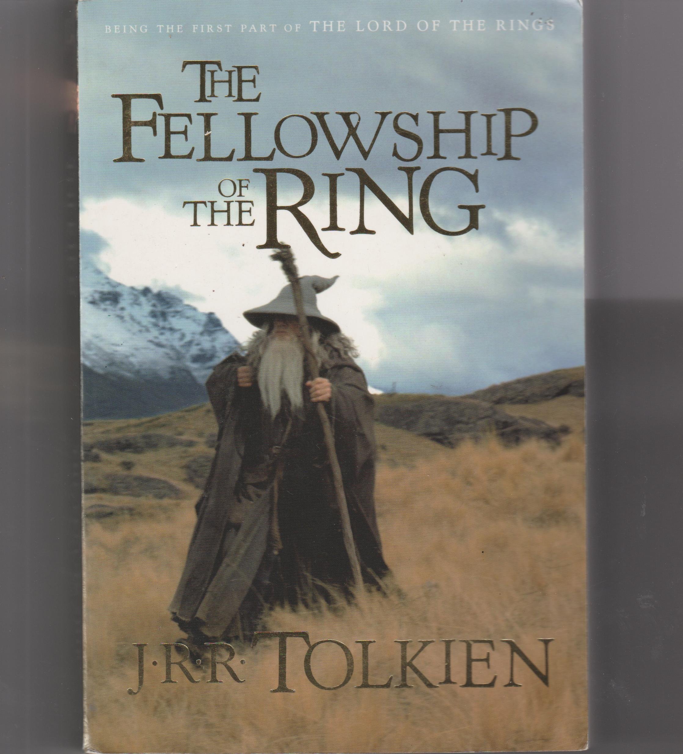 SET OF 4 - J.R.R. TOLKIEN - The Fellowship of the Ring - The Two Towers -The Return of the King - The Hobbit.