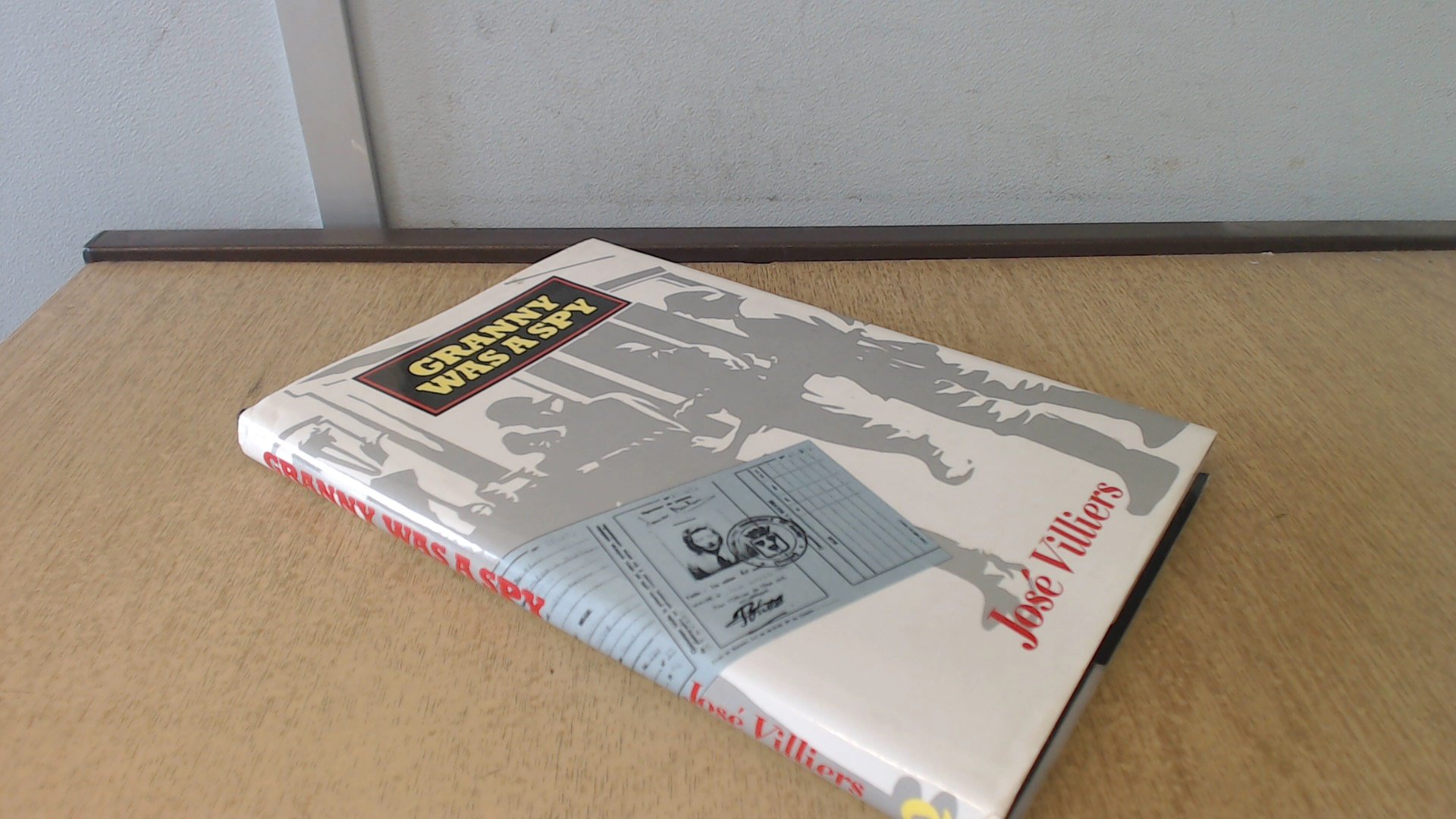 Granny was a spy (Hardcover)