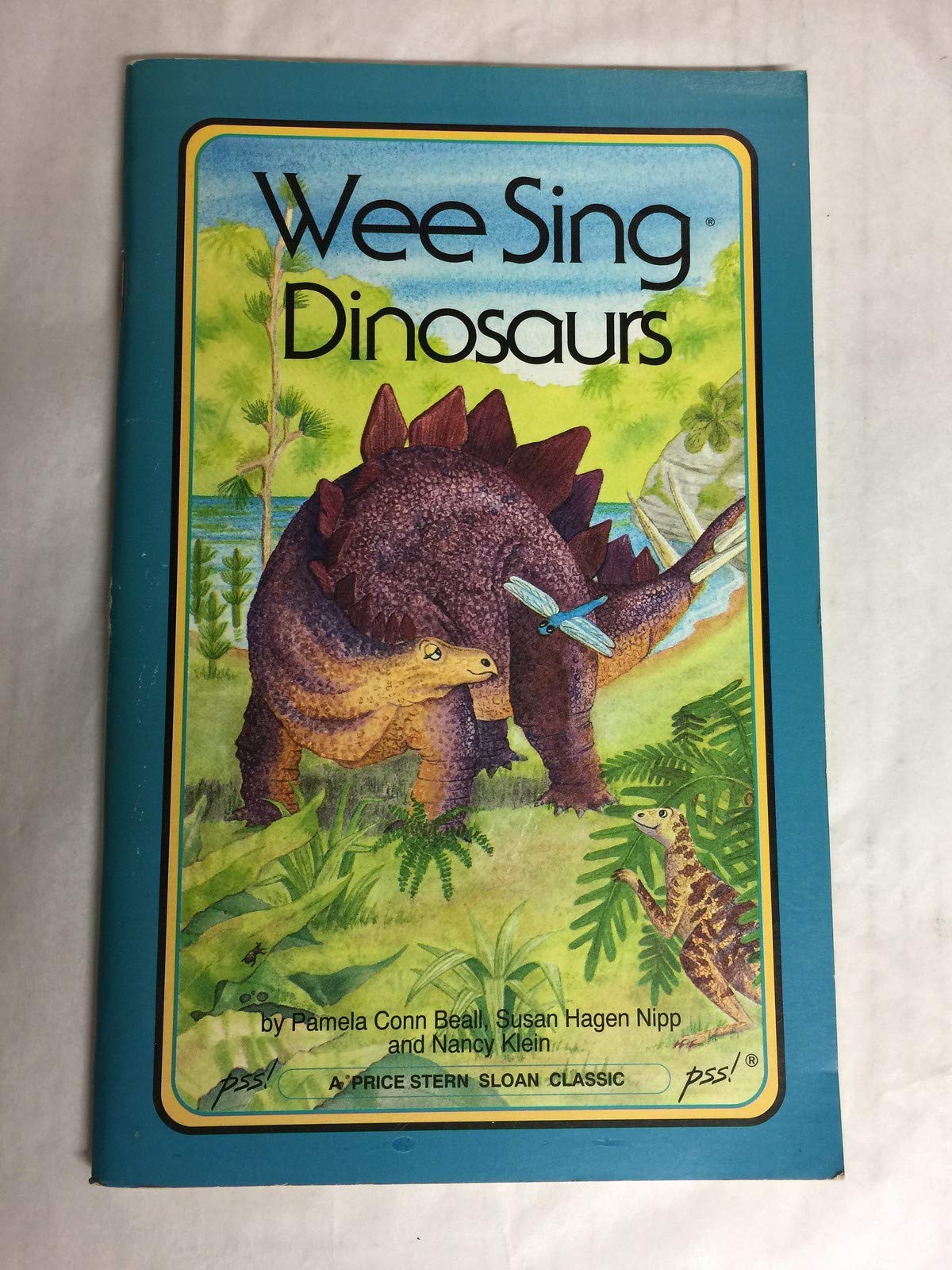 Wee Sing Dinosaurs (Paperback)