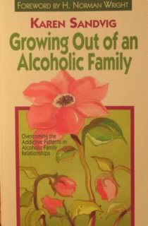 Growing Out Of An Alcoholic Family: Overcoming The Addictive Patterns In Alcoholic Family Relationships (Paperback)
