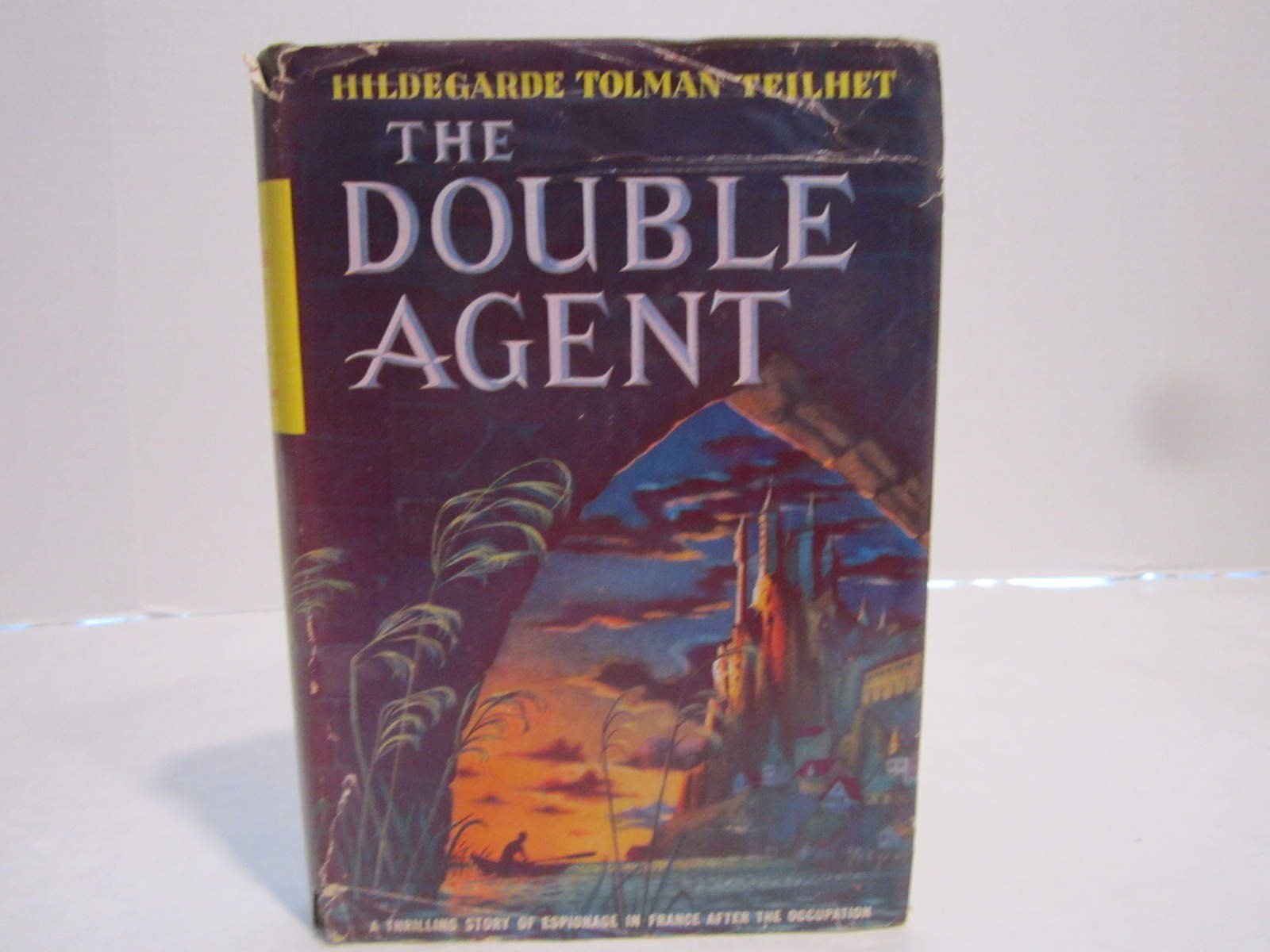 The Double Agent: Essays in Craft and Elucidation (Hardcover)