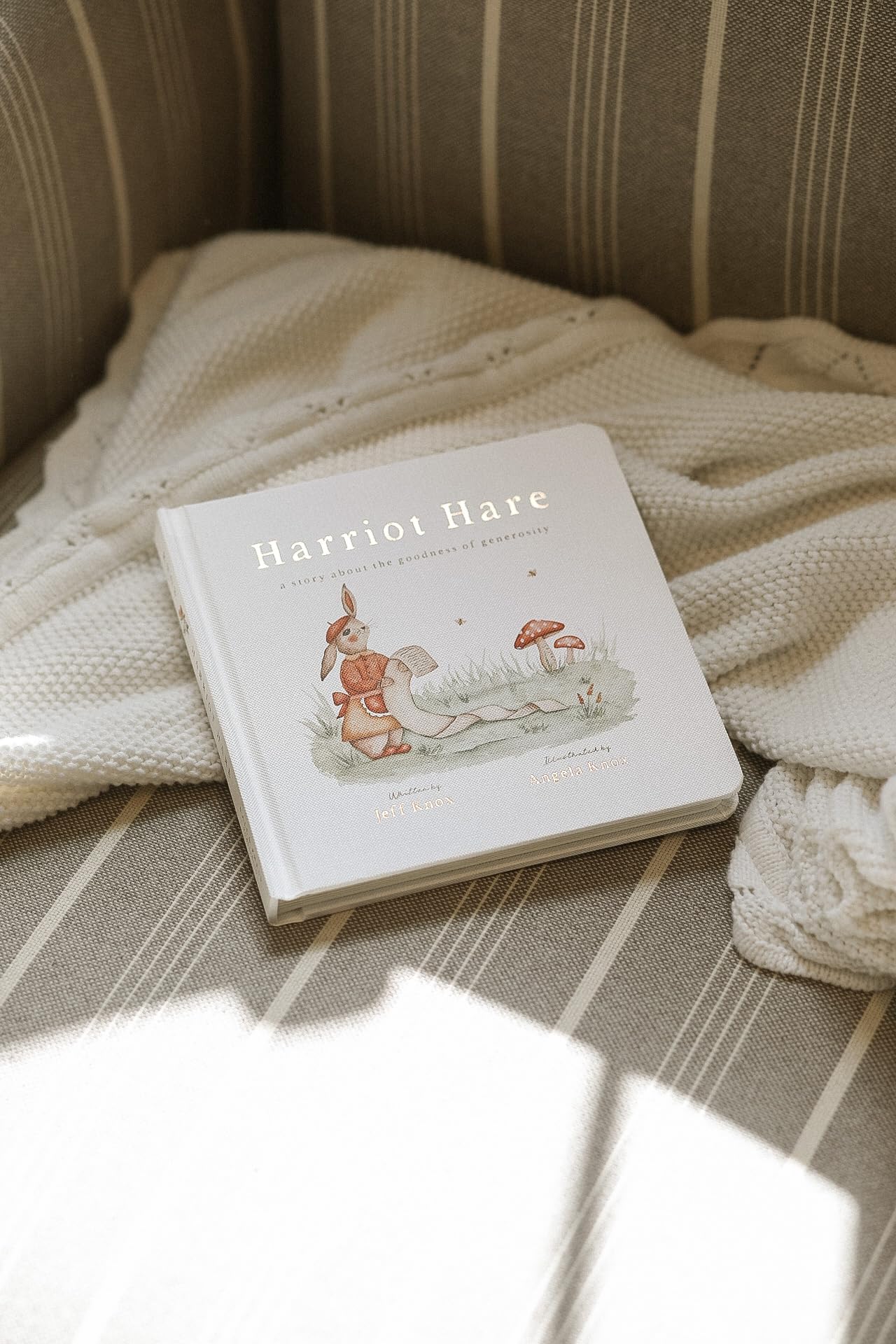 Harriot Hare: A Classic Board Book based on a Story about the Goodness of Generosity (Board Book)