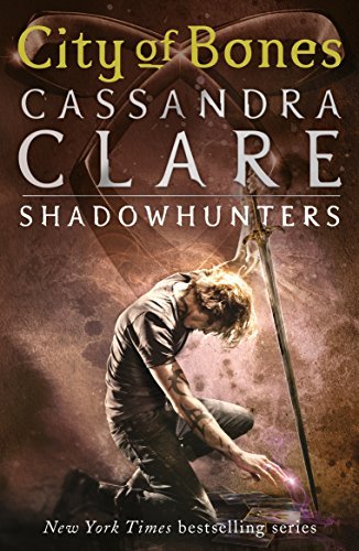 [City of Bones (Mortal Instruments, Bk 1)] [By: Cassandra Clare] [January, 2007]