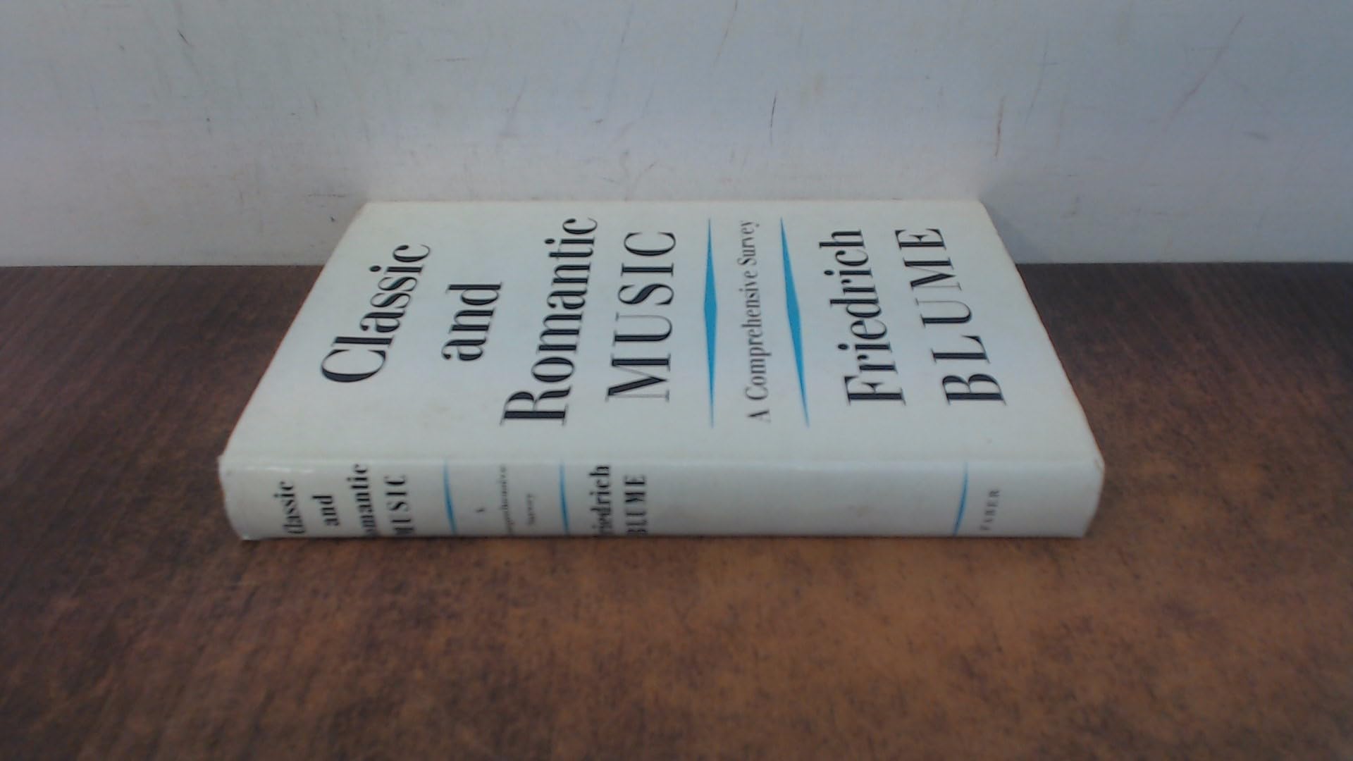 Classic and Romantic music: A comprehensive survey; (Hardcover)