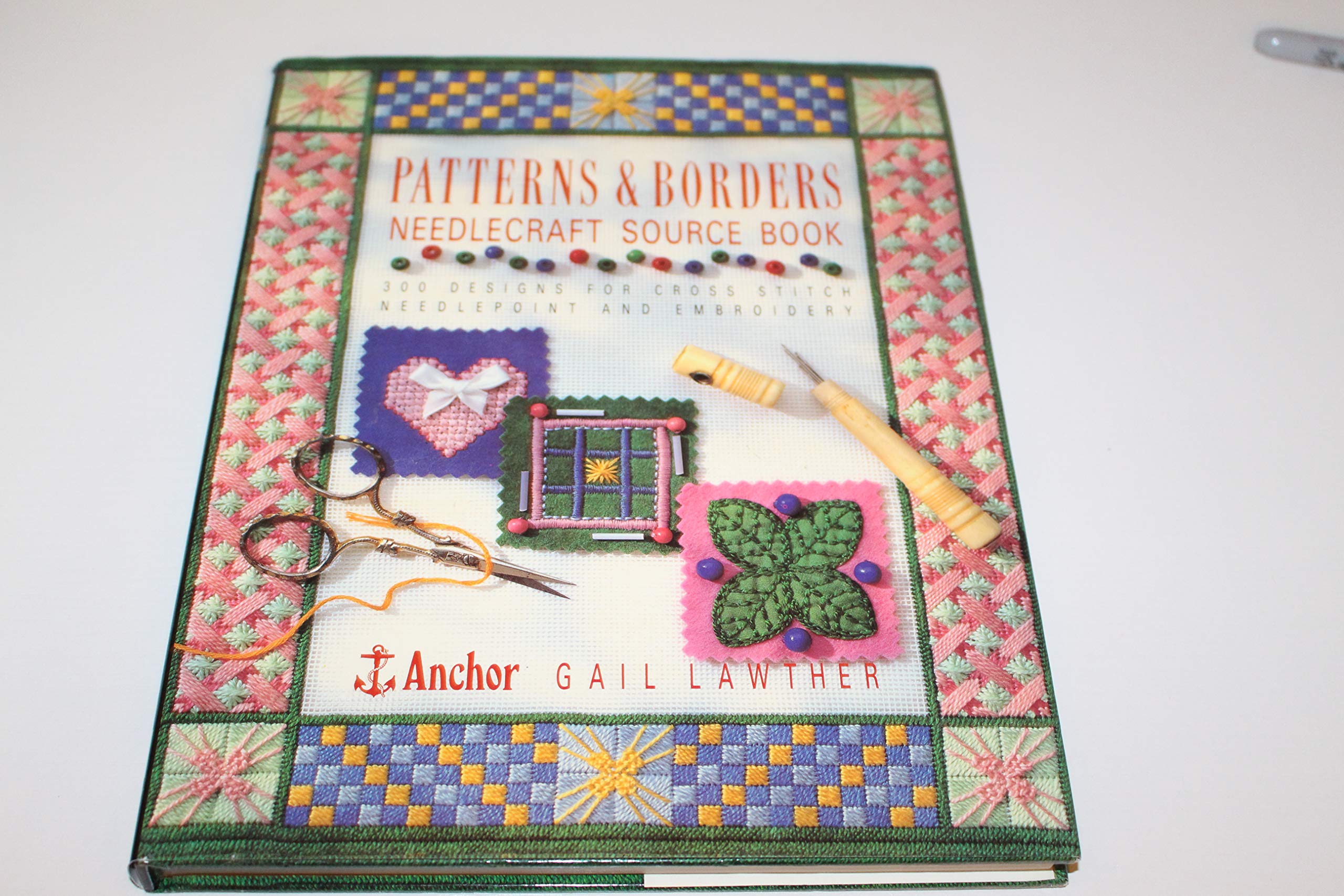 Patterns & Borders: Needlecraft Source Book (Hardcover)