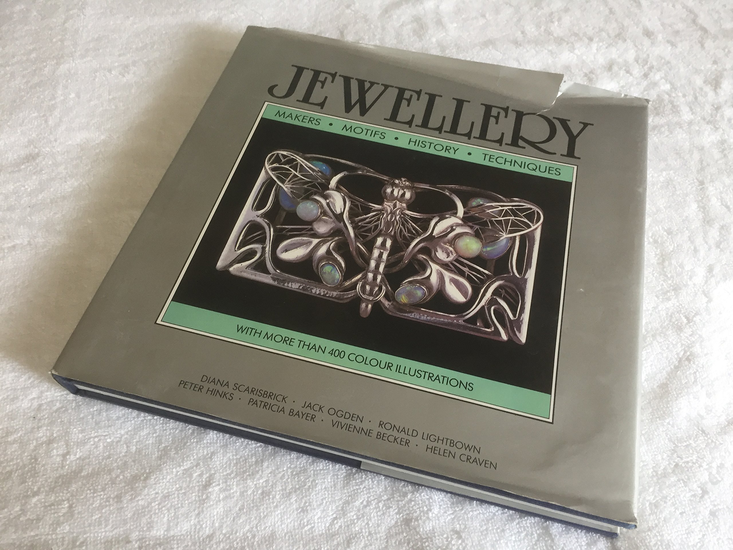 Jewellery: Makers, Motifs, History, Techniques (Hardcover)