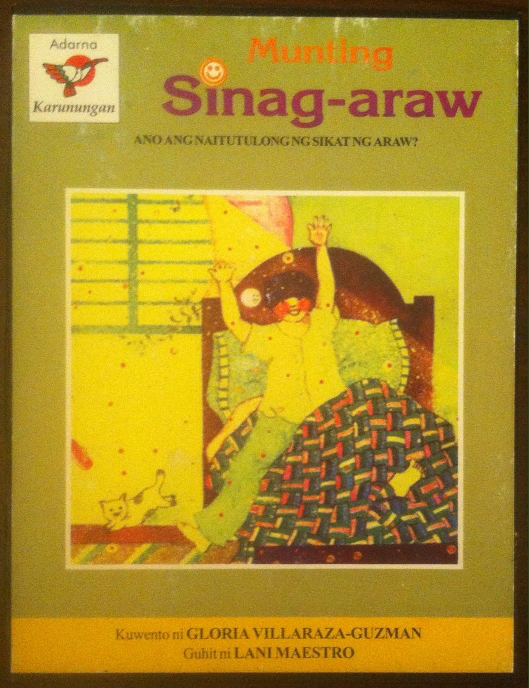 Munting Sinag-araw (Paperback)