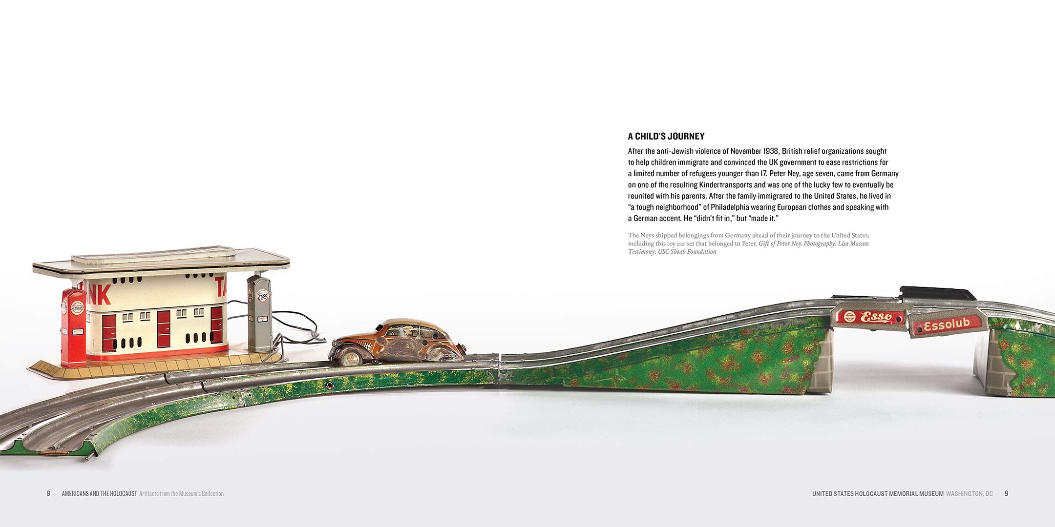 Americans and the Holocaust: Artifacts from the Museum's Collection (Paperback)