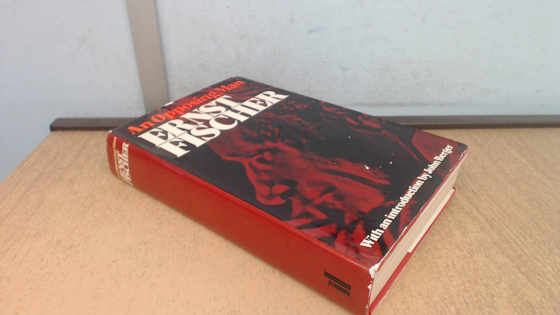 An opposing man (Hardcover)