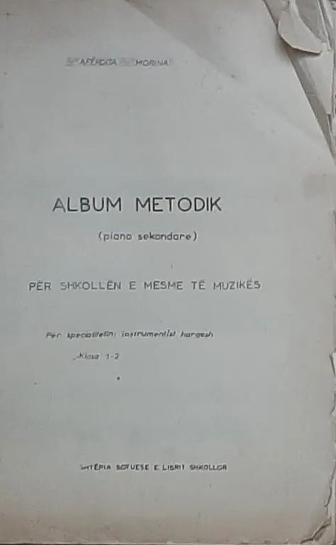 Album metodik : piano sekondare : për shkollën e mesme të muzikës : për specialitetin instrumentist harqesh : klasa 1-2