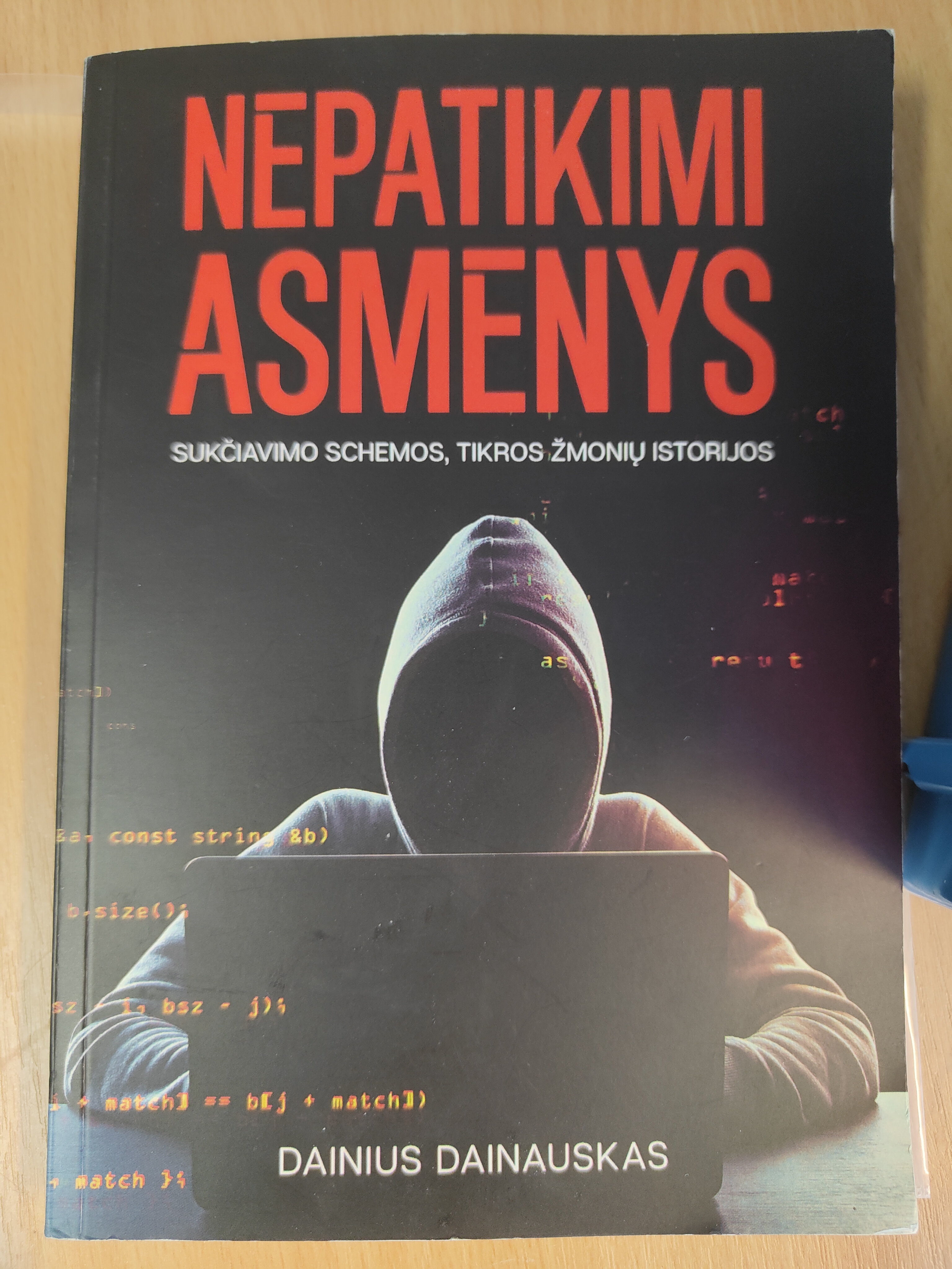 Nepatikimi Asmenys: Sukčiavimo Schemos, Tikros žmonių Istorijos