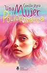 Una mujer policro...
