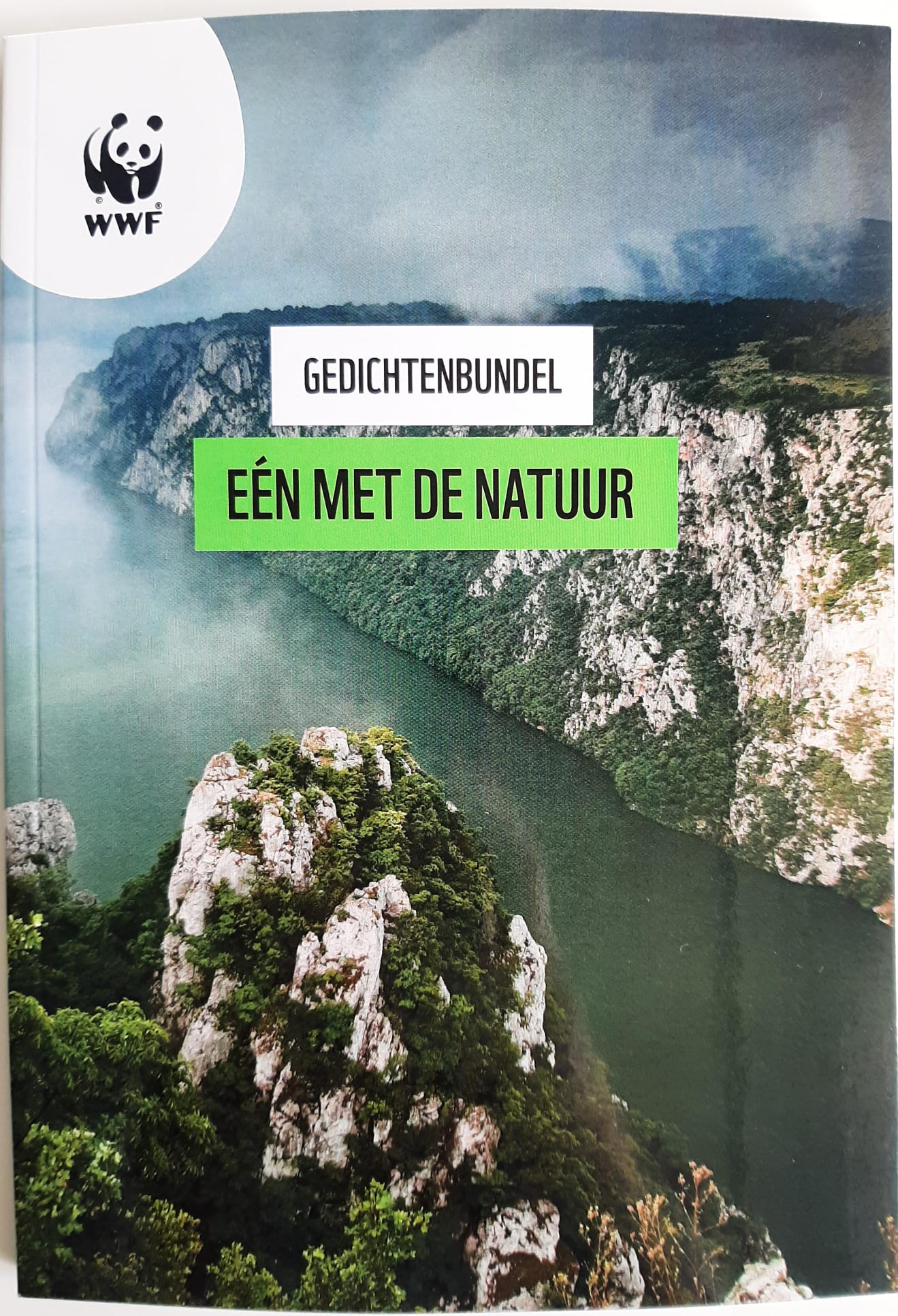 Eén met de natuur: 110 natuurlijke gedichten
