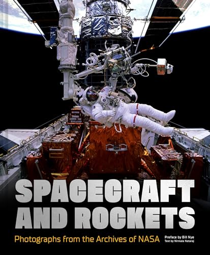 Spacecraft and Rockets: Photographs from the Archives of NASA (Hardcover)
