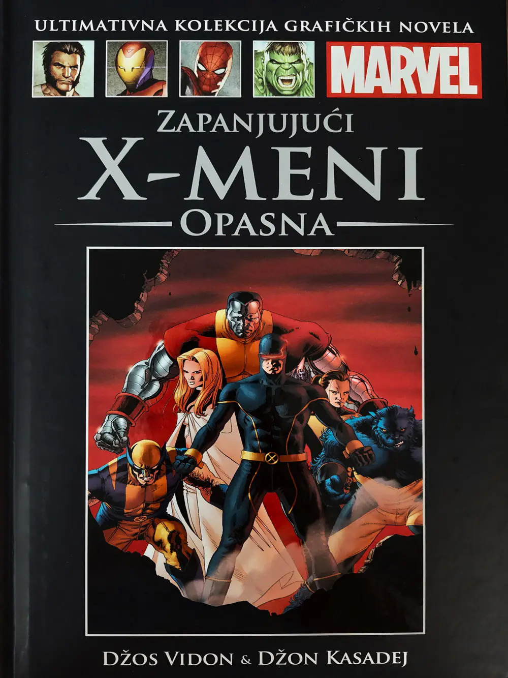 Zapanjujući X-Meni: Opasna (Ultimativna kolekcija Marvel grafičkih novela, #10)