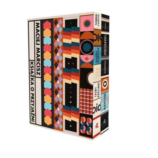 Książka o przyjaźni / Taśmy rodzinne