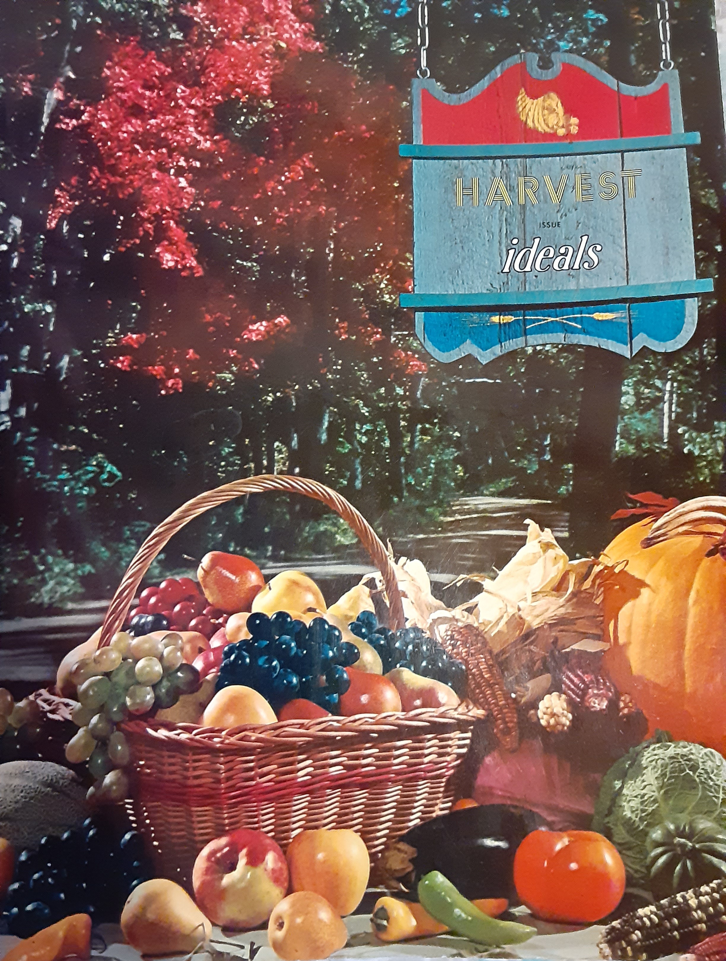 Ideals Harvest Issue, Vol. 26, No. 5 September, 1969