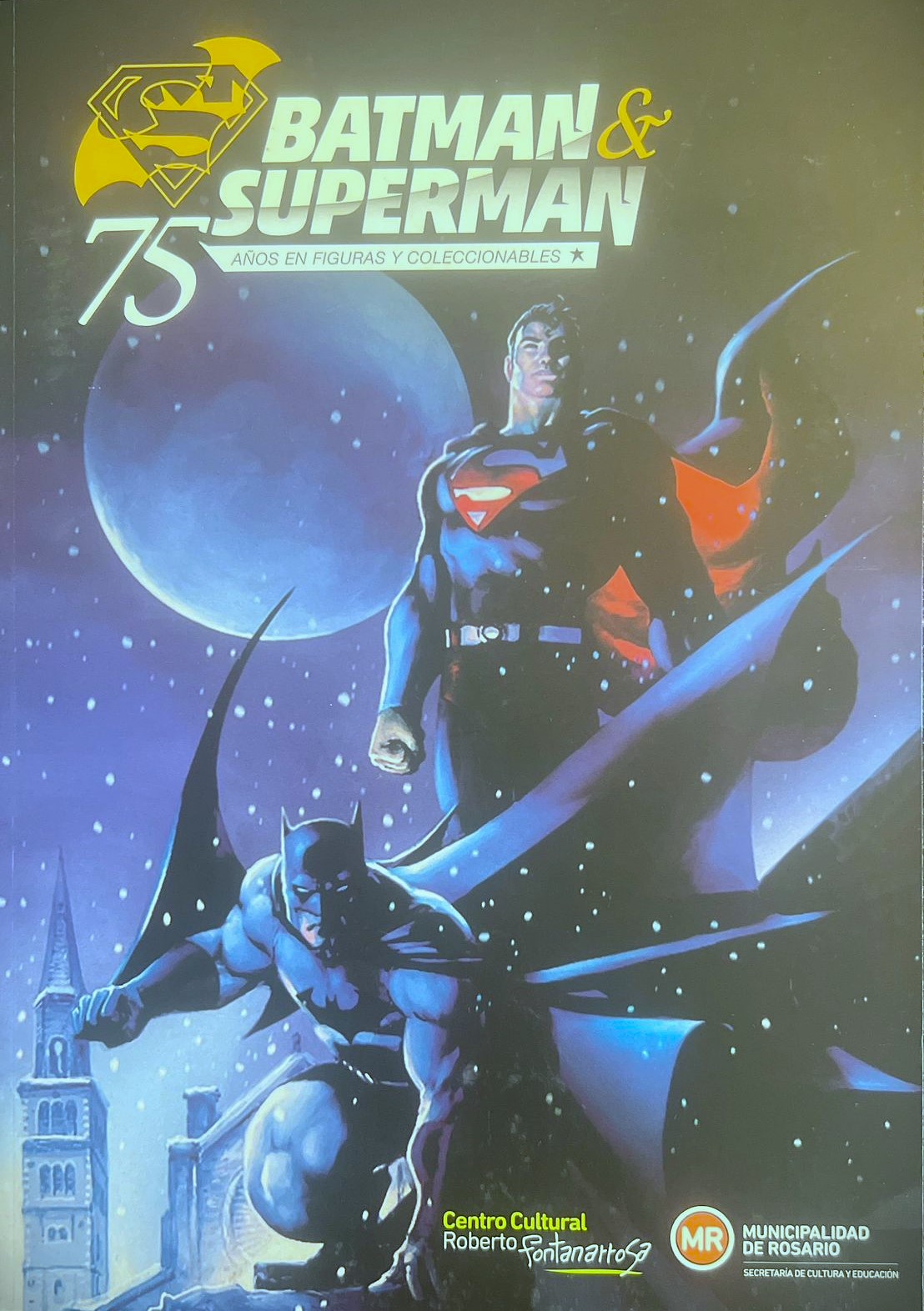 Batman & Superman: 75 años en figuras y coleccionables (Paperback)