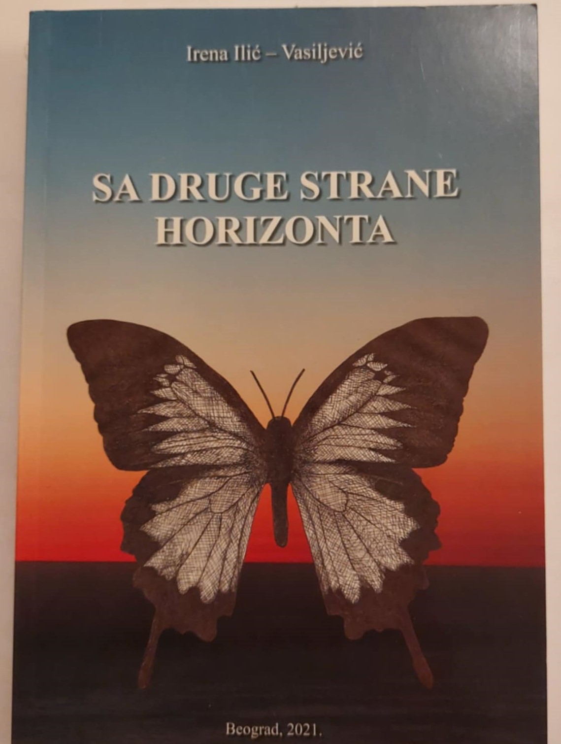 Sa druge strane horizonta