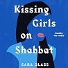 Kissing Girls on ...