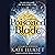 Poisoned Blade (Court of Fives #2)