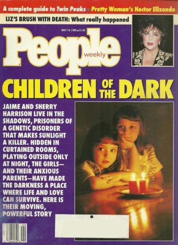 People Weekly Magazine May 14, 1990 Jaime and Sherry Harrison (Living with Xeroderma Pigmentosum), Elizabeth Taylor, A Complete Guide to Twin Peaks, Hector Elizondo (Pretty Woman)