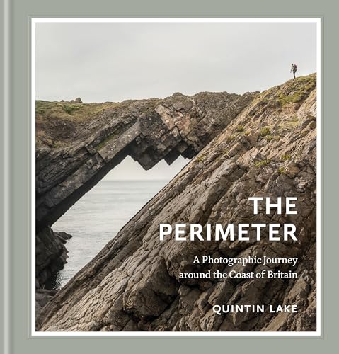 The Perimeter: A Photographic Journey around the Coast of Britain (Hardcover)