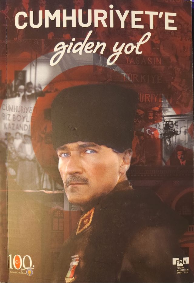 Cumhuriyet’e Giden Yol (Paperback)