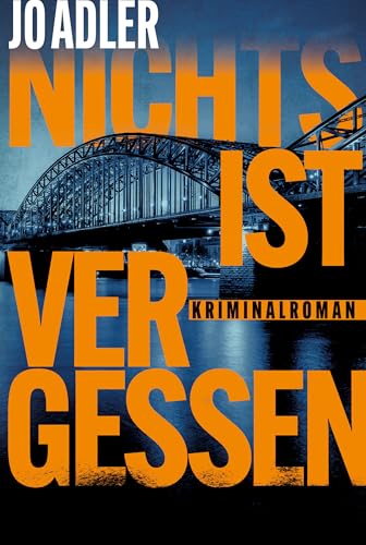 Nichts ist vergessen: Kriminalroman | Ein aufsehenerregender Mordfall & eine Kommissarin mit dunkler Familiengeschichte | Voller psychologischer Spannung ... Link und Nele Neuhaus (German Edition)