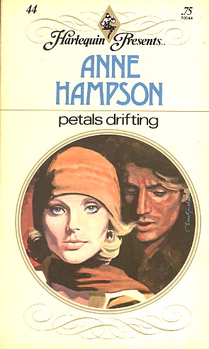 Petals Drifting (Paperback)