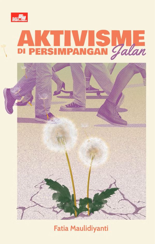 Aktivisme di Persimpangan Jalan (Paperback)