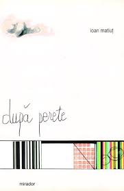după perete
