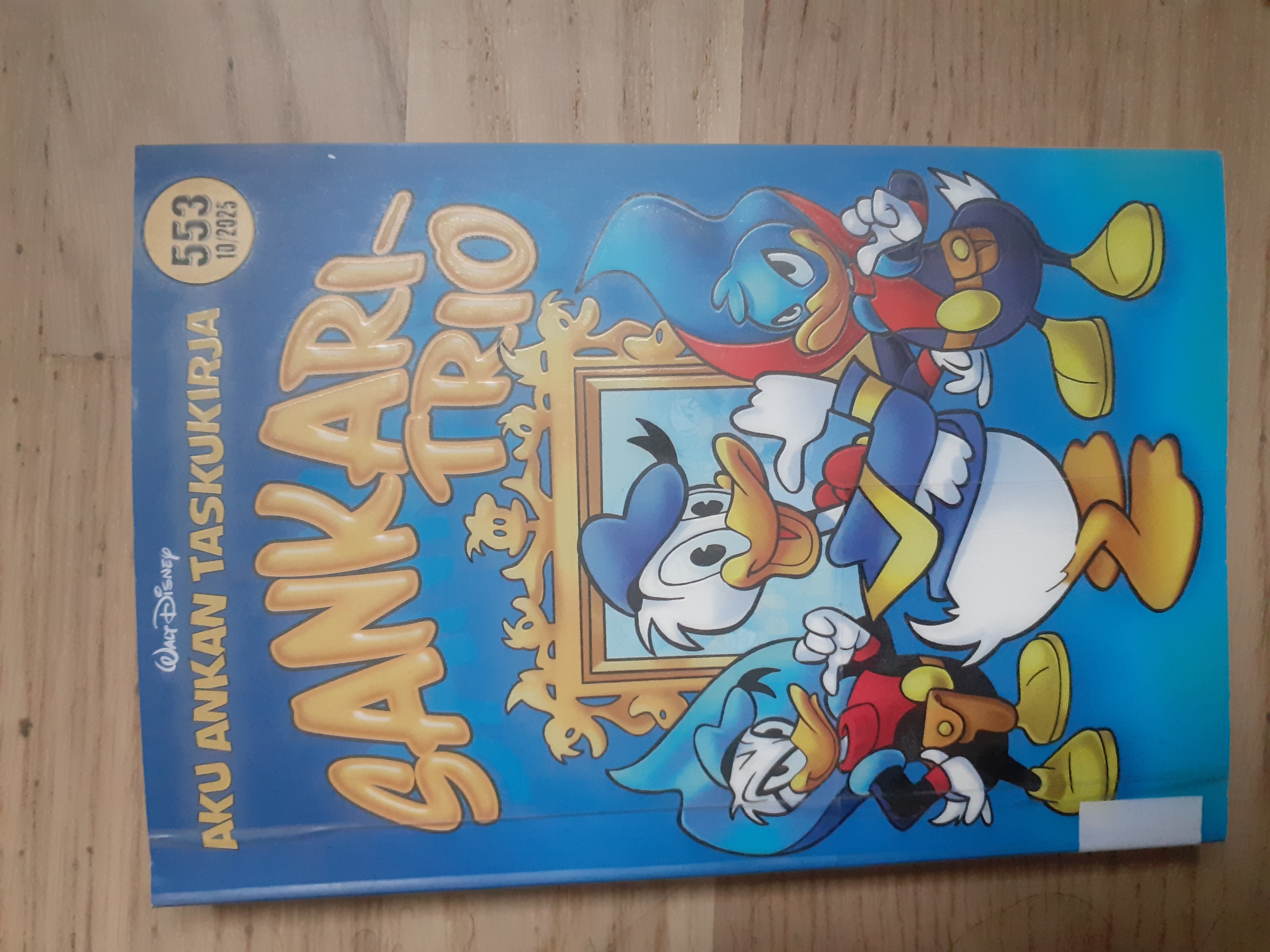 Sankari-trio (Aku Ankan taskukirja, #553)