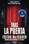 Tras la puerta