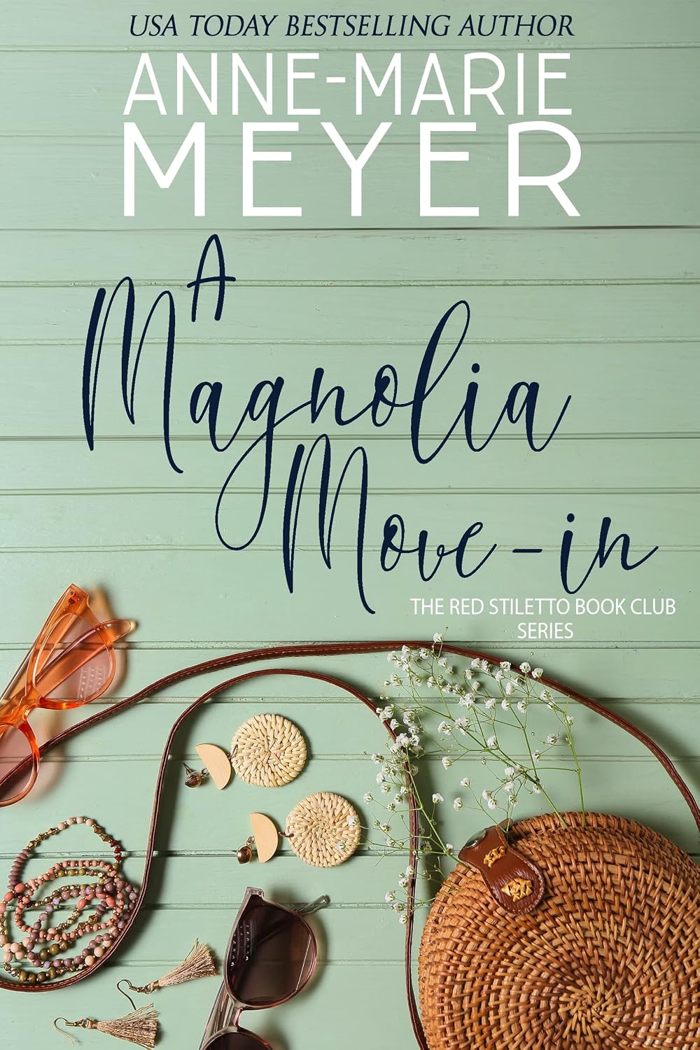 A Magnolia Move-In (The Red Stiletto Book Club, #6)
