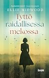 Tyttö raidallises...