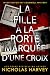La Fille à la Porte Marquée...
