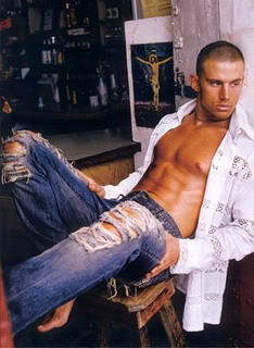 hot Pictures, Images and Photos