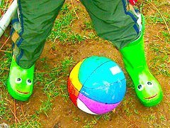 green rainboots1