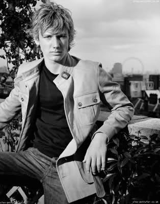 Image and video hosting by TinyPic